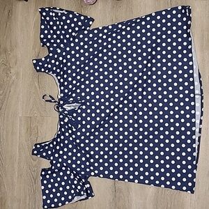 Star Vixen Size 2X Blue Polka Dot Top